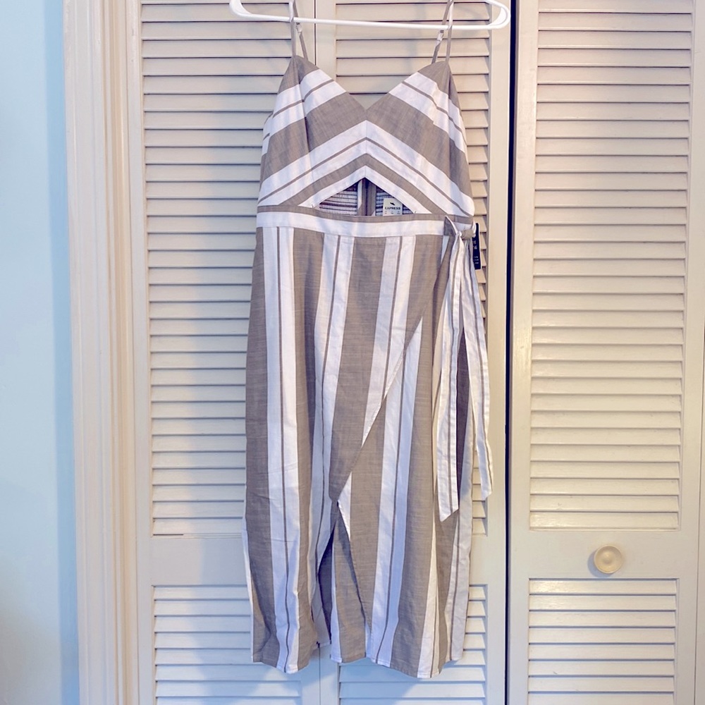 Express Dress Size 4 NWT